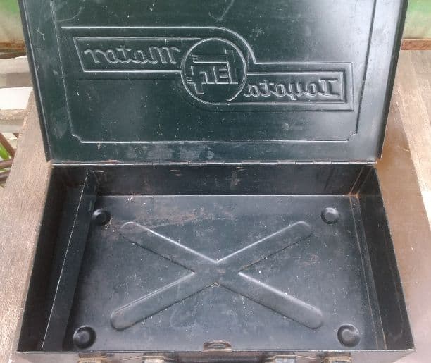 トヨタモーター純正工具箱