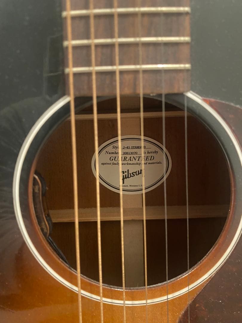 Gibson エレアコースティックギター J-45