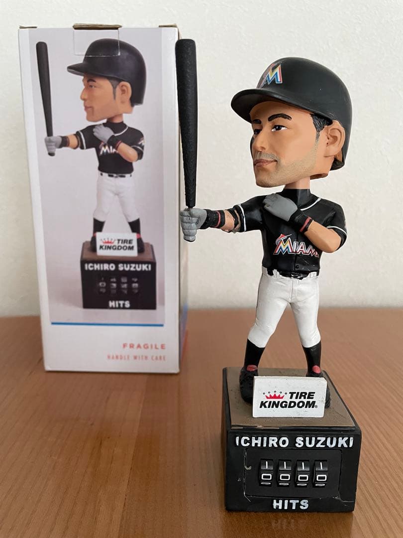 2016球場配布 イチロー ボブルヘッド フィギュア ヒットカウンター付き