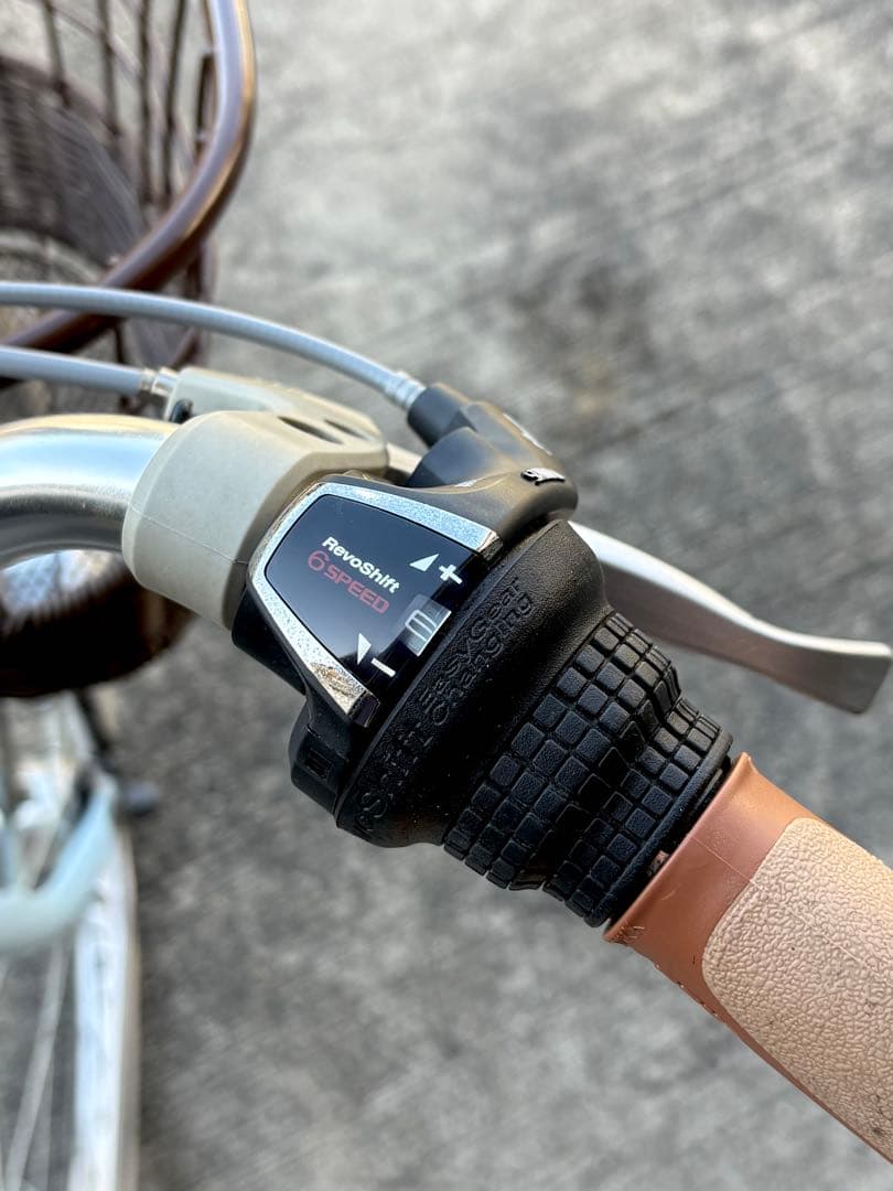 子供　自転車　6段　esse 24インチ　水色