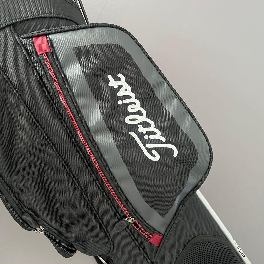 Titleist タイトリスト　キャディバッグ ゴルフ　スタンド　自立　黒　赤