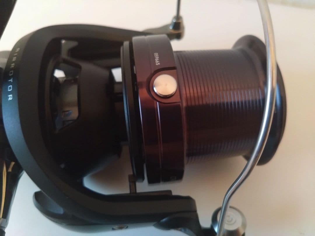 ダイワ DAIWA　17クロスキャスト4000QD　美品