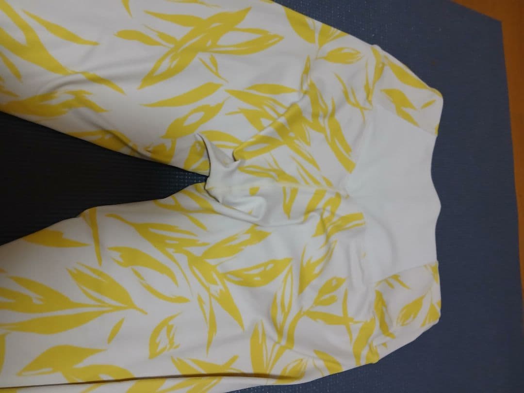 SUKALA パイピングレギンス　イエロー　Lサイズ　新品タグ付　ヨガ　ラバ