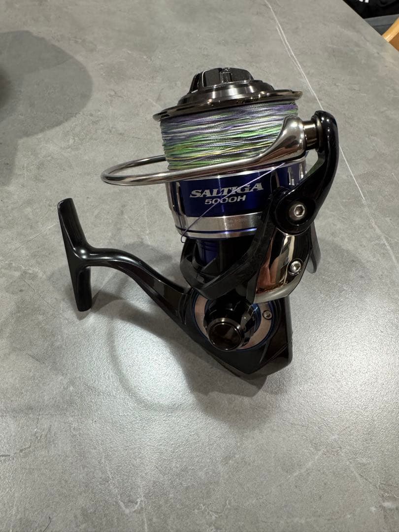 DAIWA SALTIGA 5000H リール 専用ケース付き