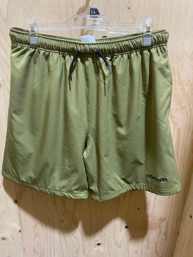 ルースイソンブラ　ストレッチショートパンツ