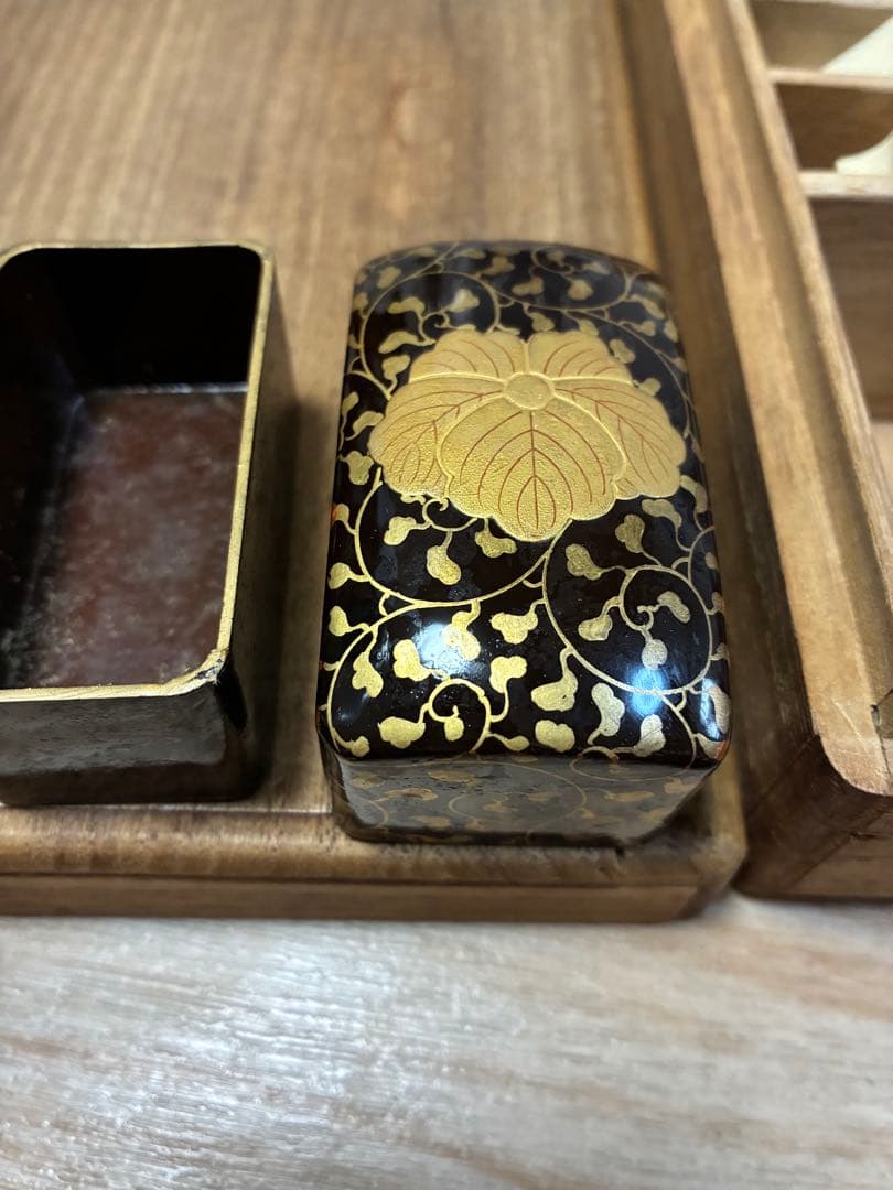 琴柱15個　天然素材　猫足　蒔絵小物入　木箱入り　和楽器　琴