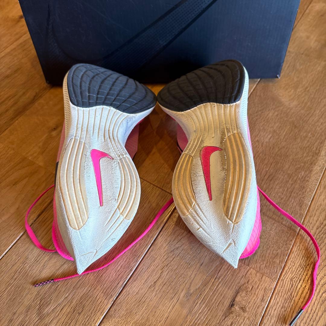 レア物　NIKE Zoomx Vaporfly Next % ピンク　26cm