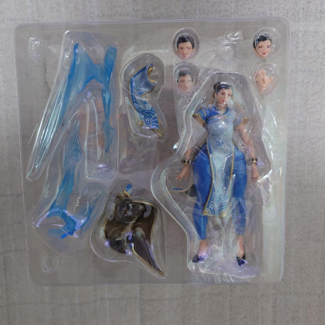 REVOLTECH CHUN-LI フィギュア