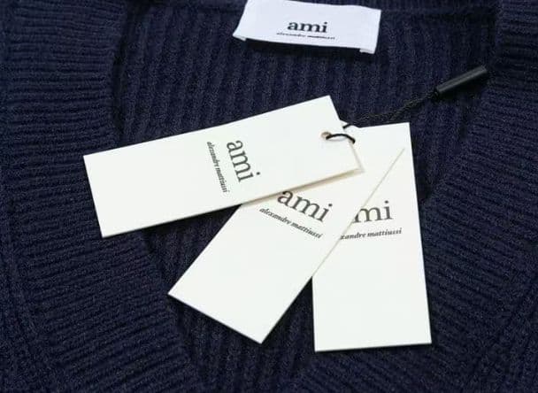 AMI PARIS ネイビー Vネック ニットセーター ユニセックス