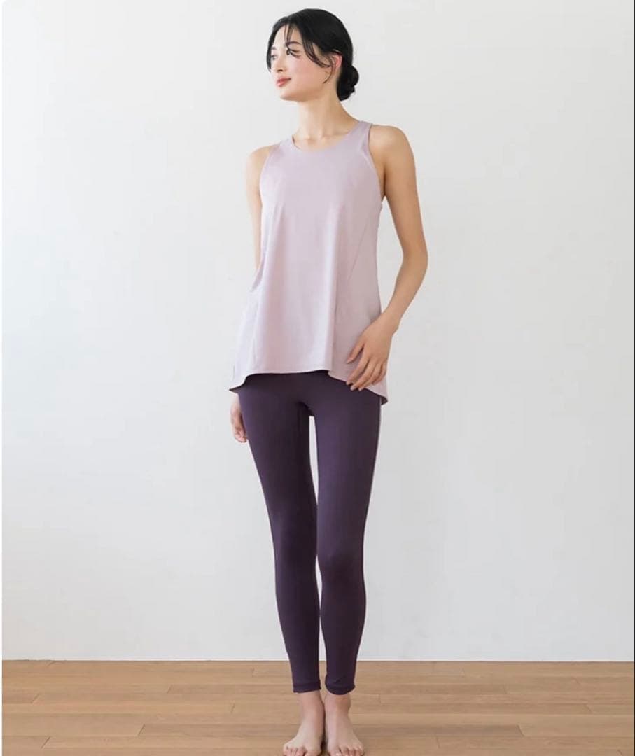 新品【SUKALA】バックツイストセパレートタンクトップ　ヨガウェア web限定