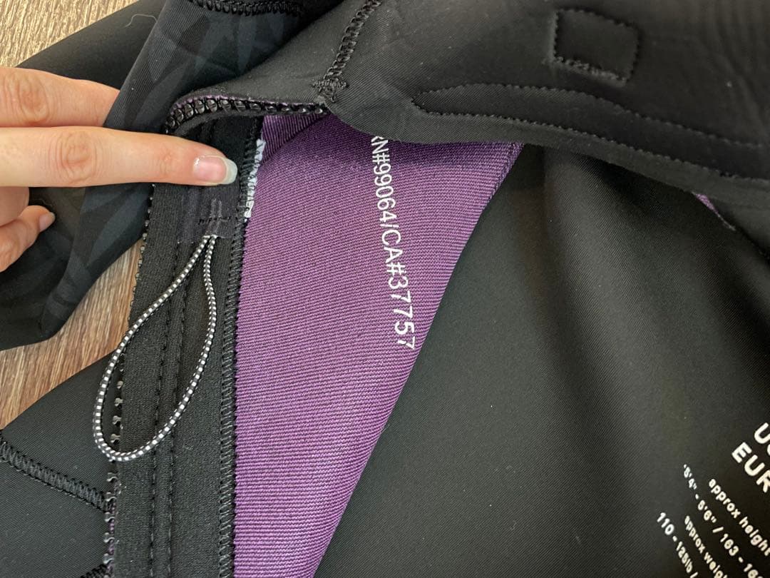BILLABONG ウエットスーツ USA 4 ブラック