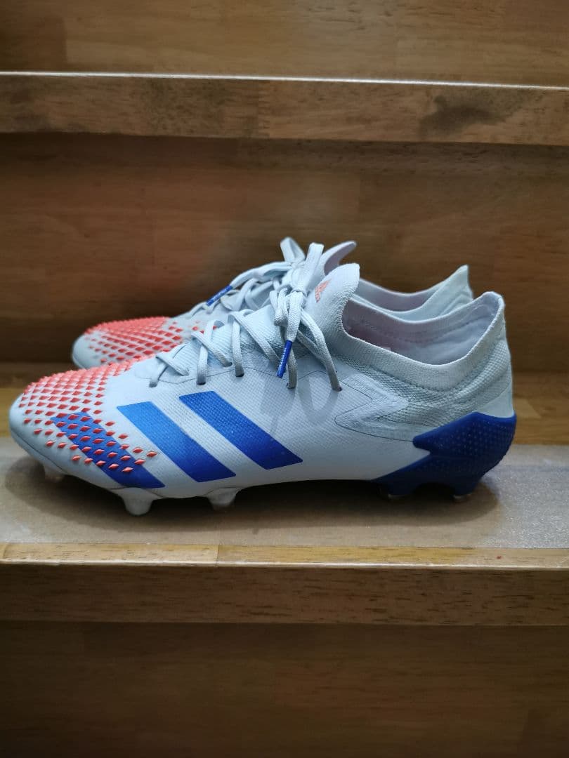 adidas スパイク