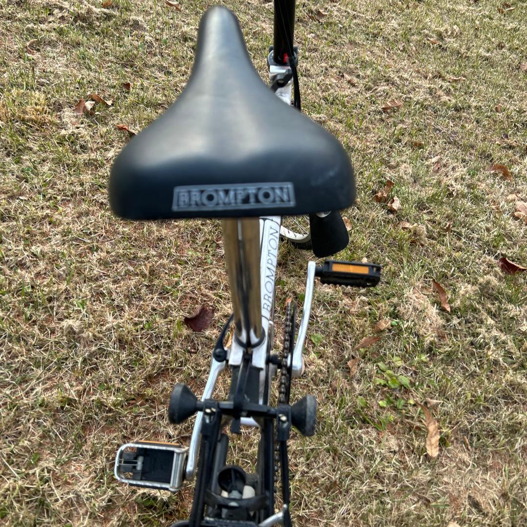 ブロンプトンBrompton折りたたみ自転車　ホワイト　BS6102 PART