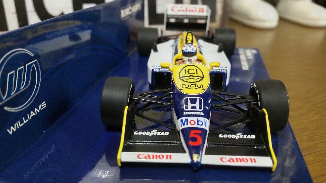 ミニチャンプス製.ウイリアムズ.ホンダ.ＦＷ１１Ｂ.１９８７年. マンセル仕様
