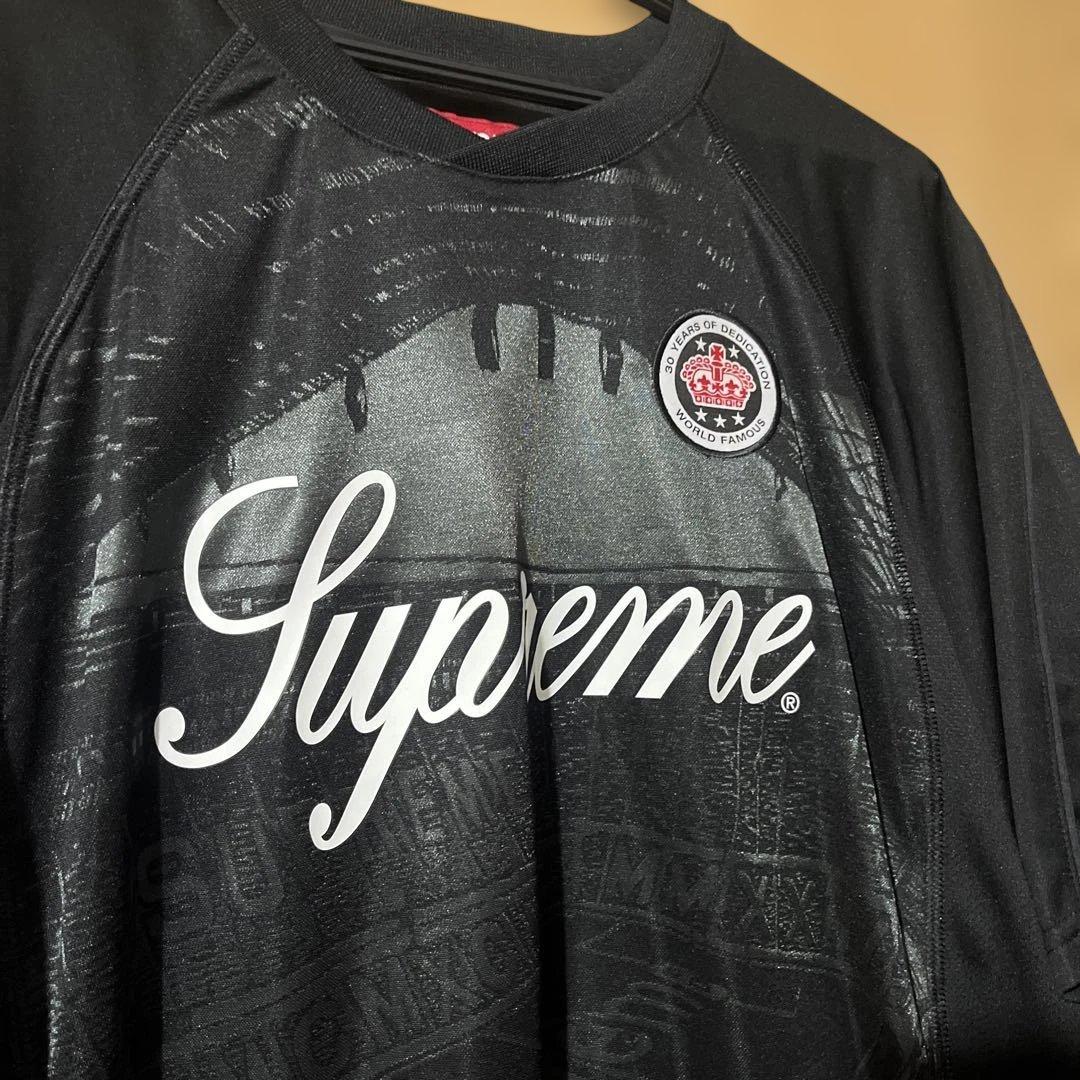 ウェア supreme