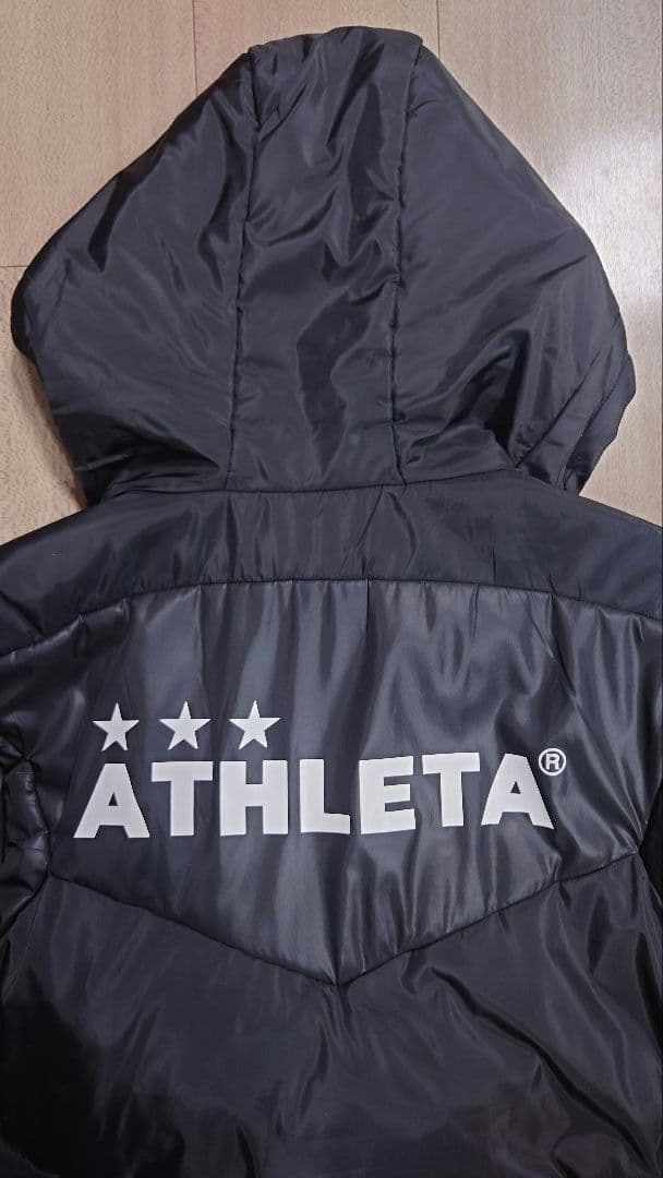 ATHLETAベンチコート ブラック　サイズ160