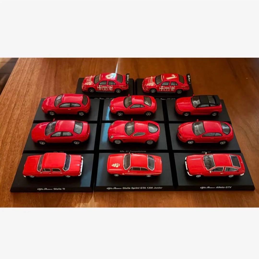 P*E様 京商 1/64 ミニカーAlfa Romeo レッド 11体まとめ売り