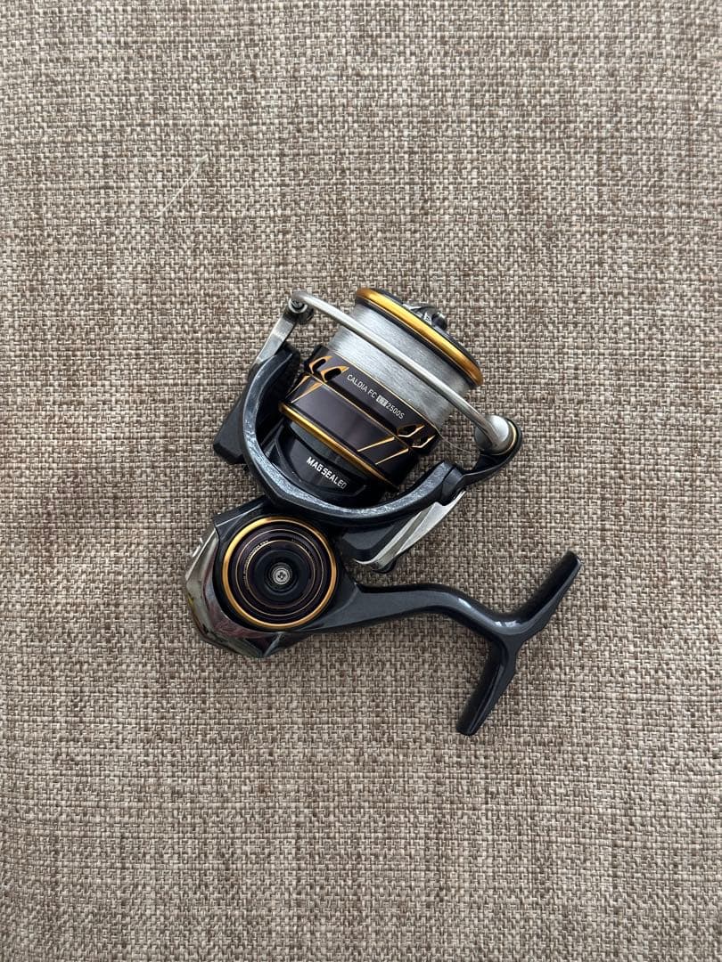ダイワCALDIA FC LT 2500S スピニングリール