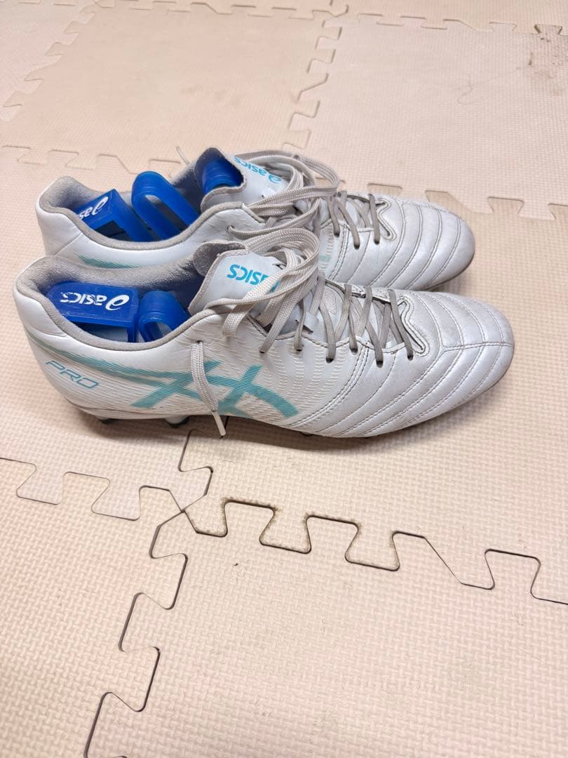 asics サッカースパイク