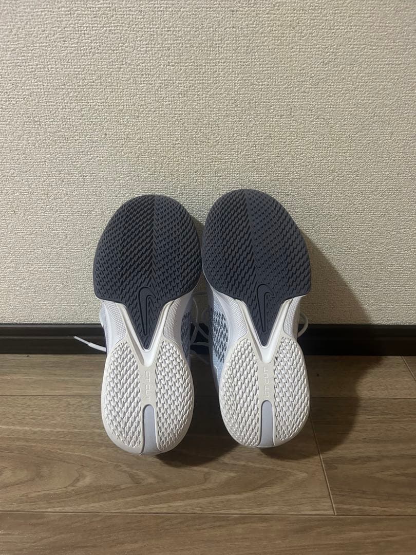 未使用に近い　G.T CUT アカデミー　カット　Nike ナイキ　バッシュ