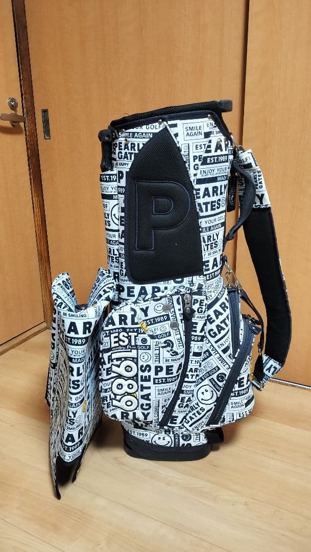 PEARLY GATES ゴルフバッグセット　ニュースペーパー柄