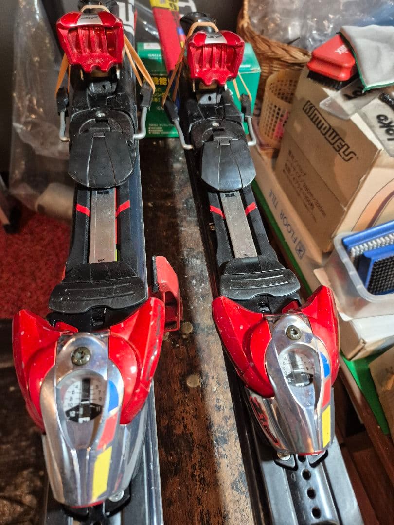 SALOMON RACE スキー板 ストックとセットストック長さ90cm