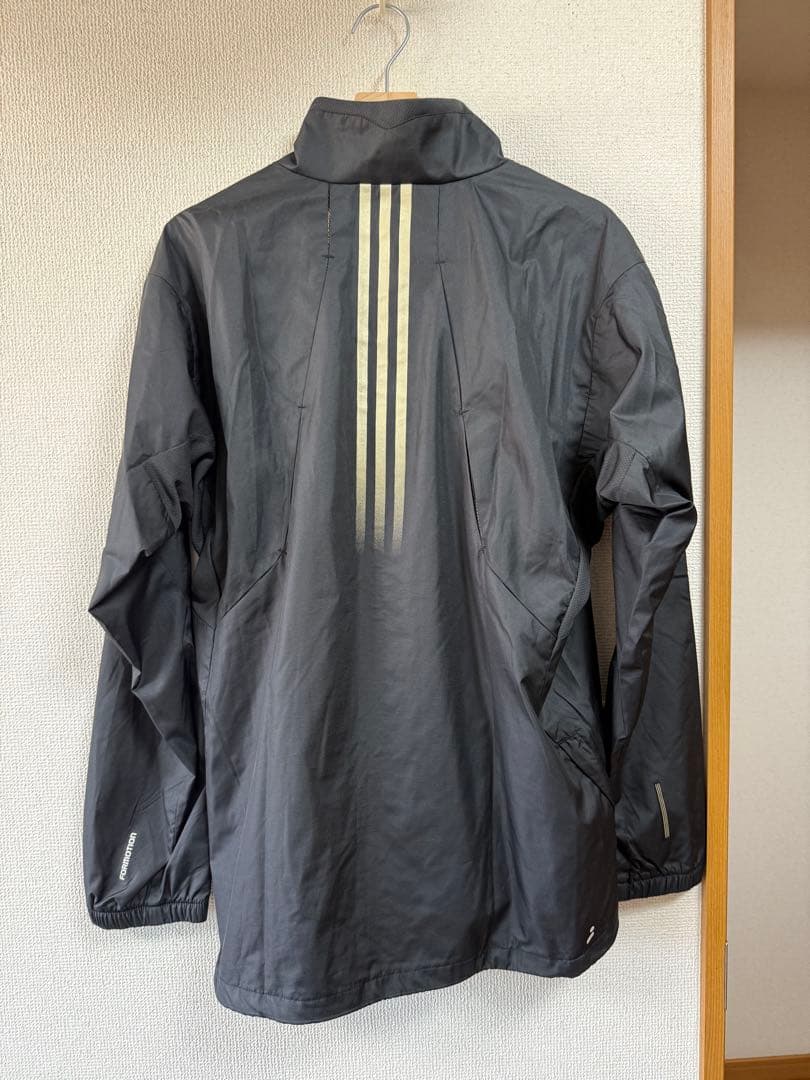 adidas ブラック ウィンドブレーカー XO FORMOTION
