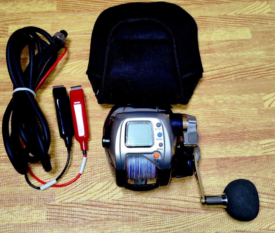 ダイワ 電動リール LEORITZ S400 超美品です。