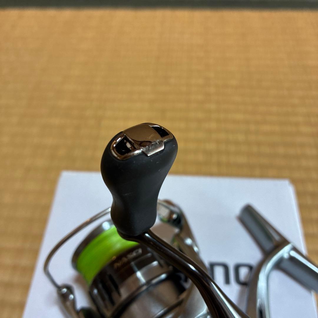 美品 シマノ ナスキー NASCI C2000SHG スピニングリール アジング