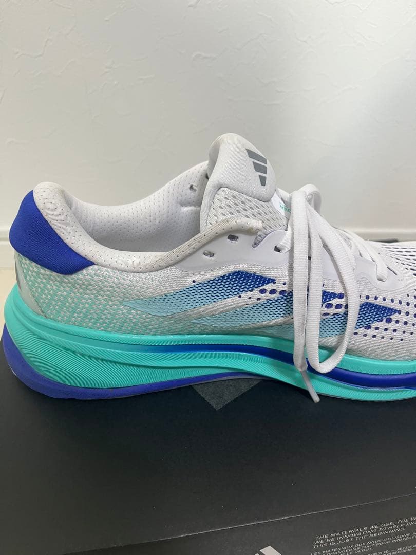 adidas スーパーノヴァ ライズ ランニングシューズ　26.5