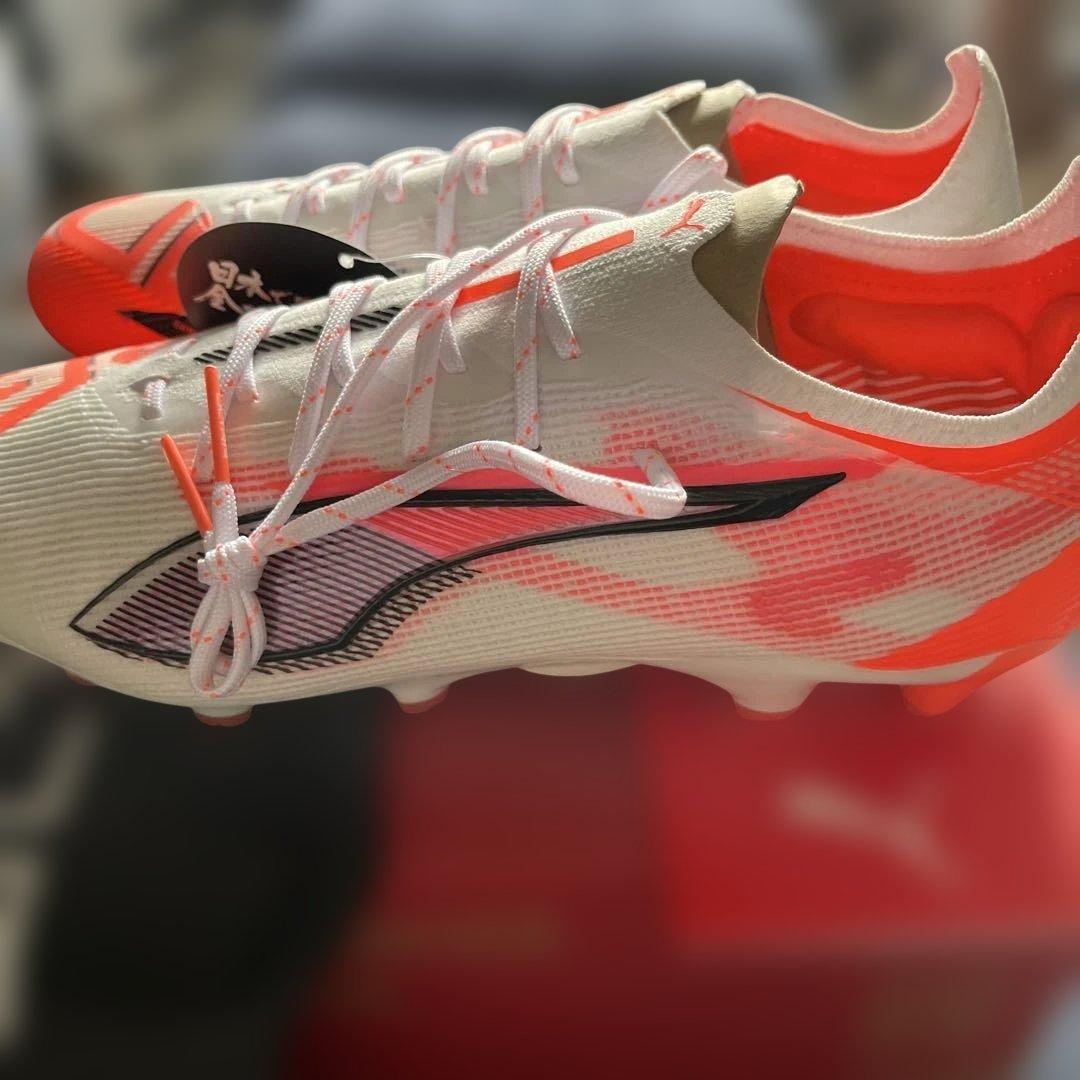 新品タグ付きPuma ウルトラ5アルティメットH G /AG ￼サッカースパイク