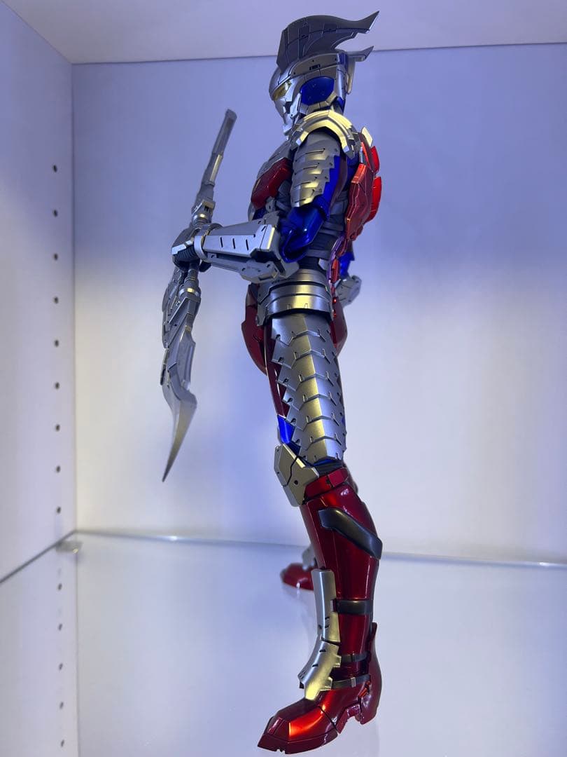 threezero ウルトラマン　ゼロ　ULTRAMAN SUIT フィギュア
