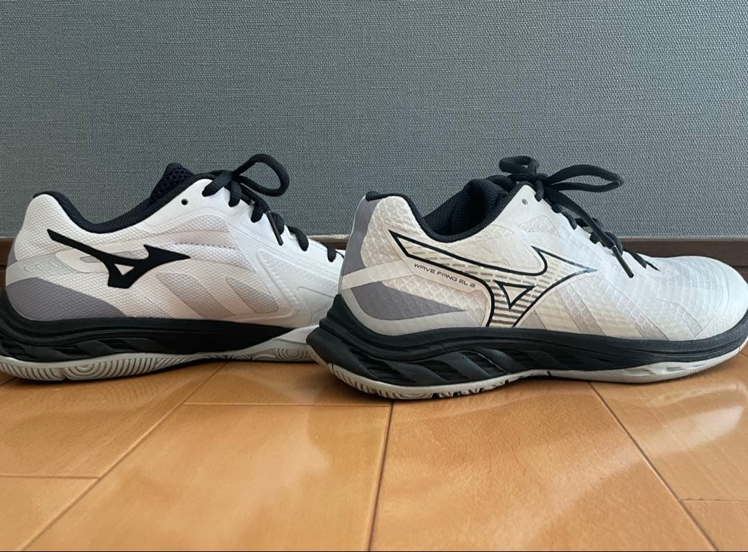 MIZUNOミズノ　ウエーブファングEL2 バドミントンシューズ　24.0cm