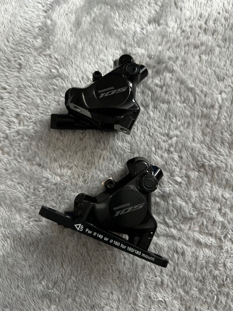 美品 105 Di2 R7100 2000km 充電器付 170mm 動作確認済