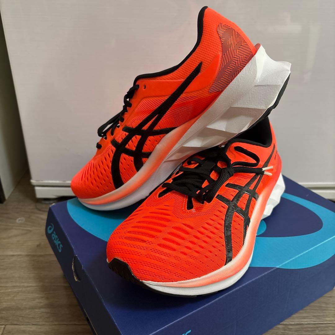 ASICS NOVABLAST TOKYO 1011B072 アシックス