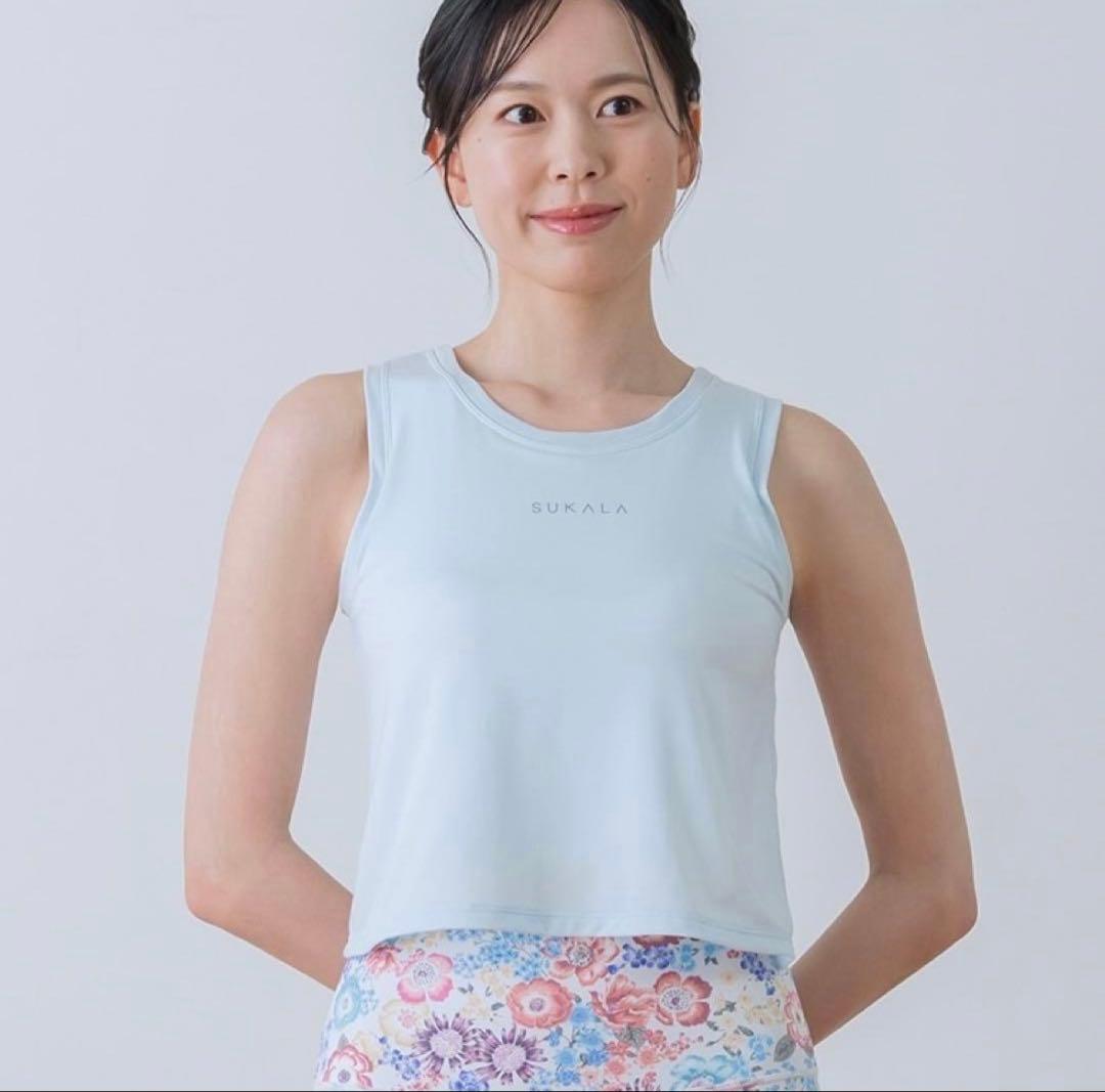 新品　SUKALA カップ付きタンクトップ　M