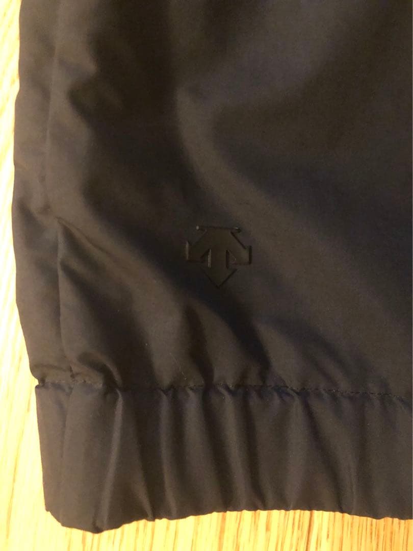 DESCENTE ブラックジャケット