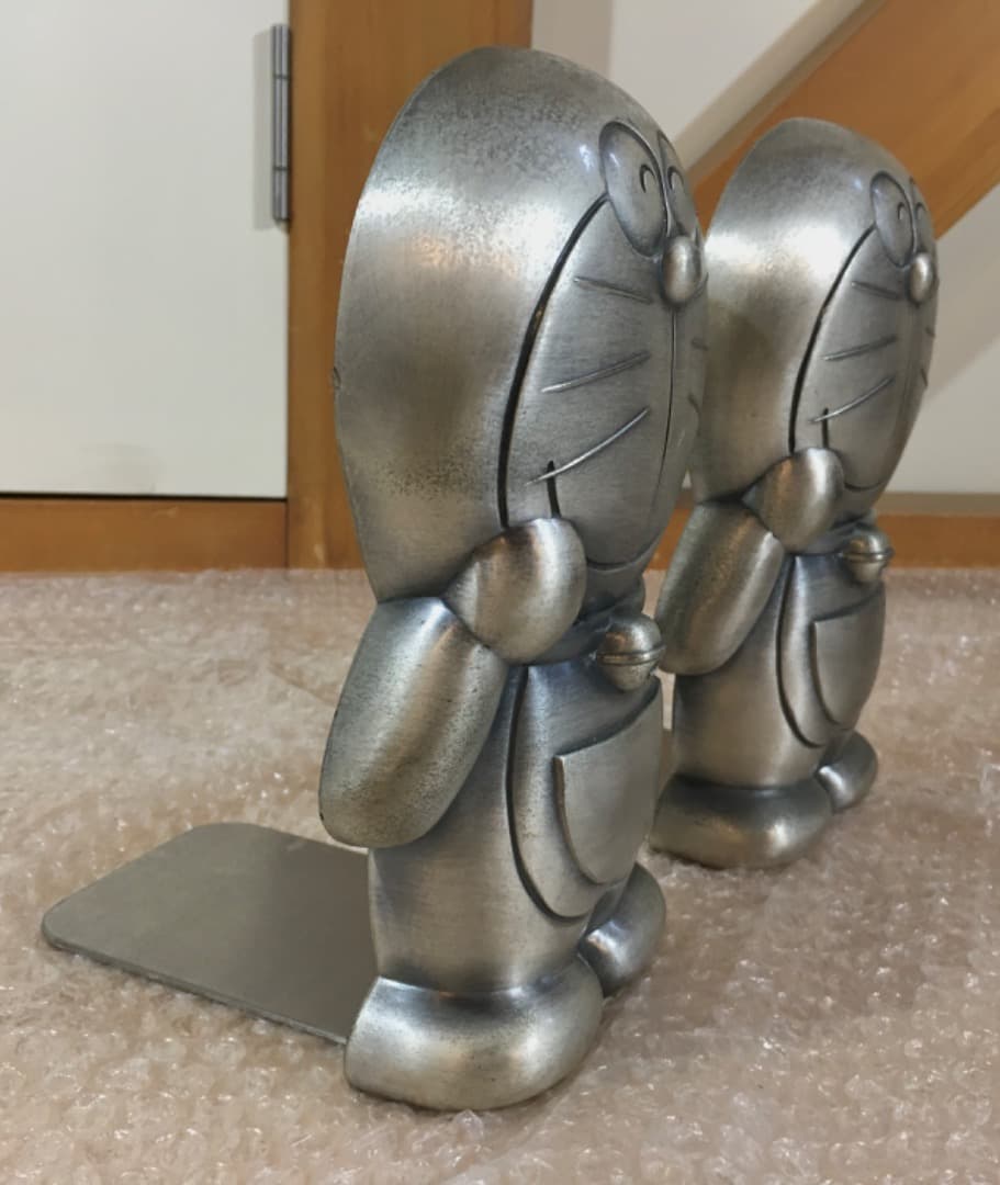 ○ドラえもん ブックスタンド 2個セット