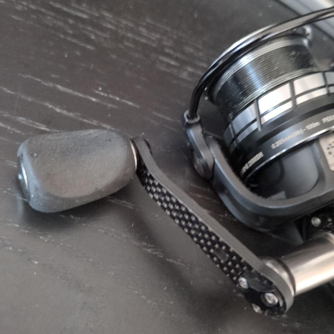 Roxani 2500SH スピニングリール