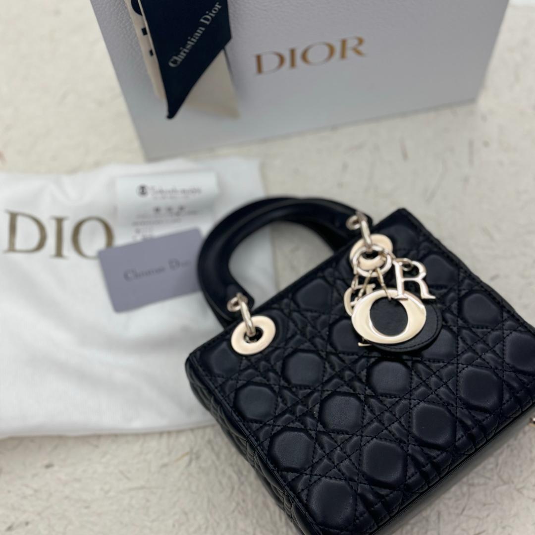 Dior✨状態良好✨ブラック キルティングバッグ~~！
