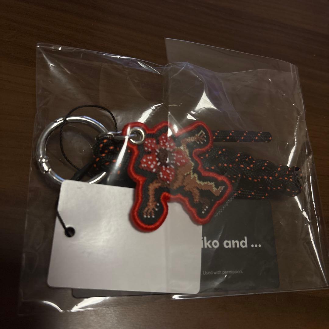 足*い様 ストレンジャーシングス×niko and… デモゴルゴン　キーチェーン