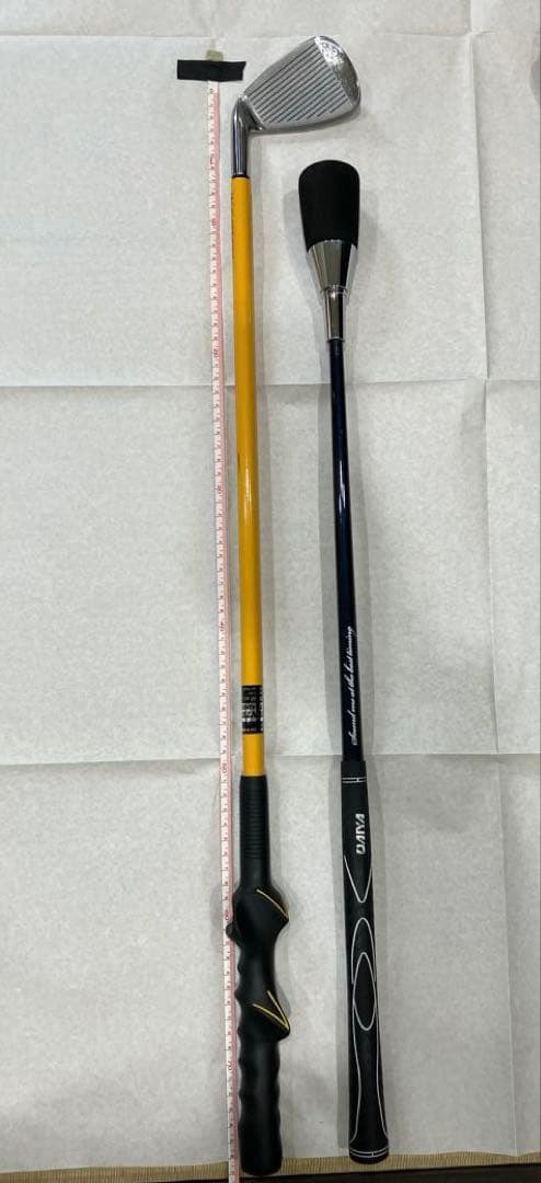 ゴルフスタンドバックとスイング練習器具2本のセット