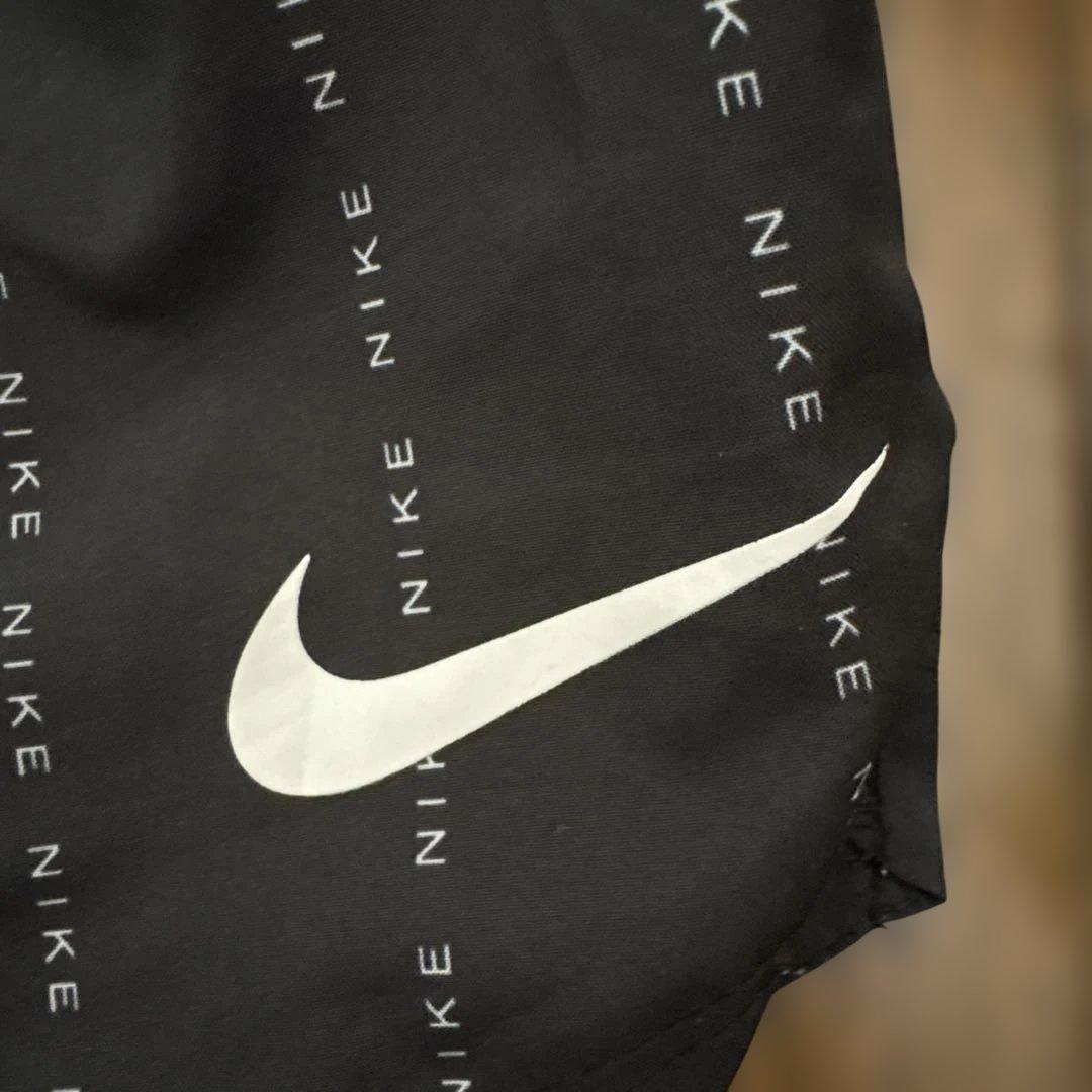 【値下げ】NIKE DRI-FIT ブラック ストライプ パンツ M
