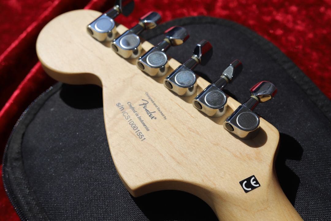 極美品 メンテ済 Squier Standard STRATOCASTER