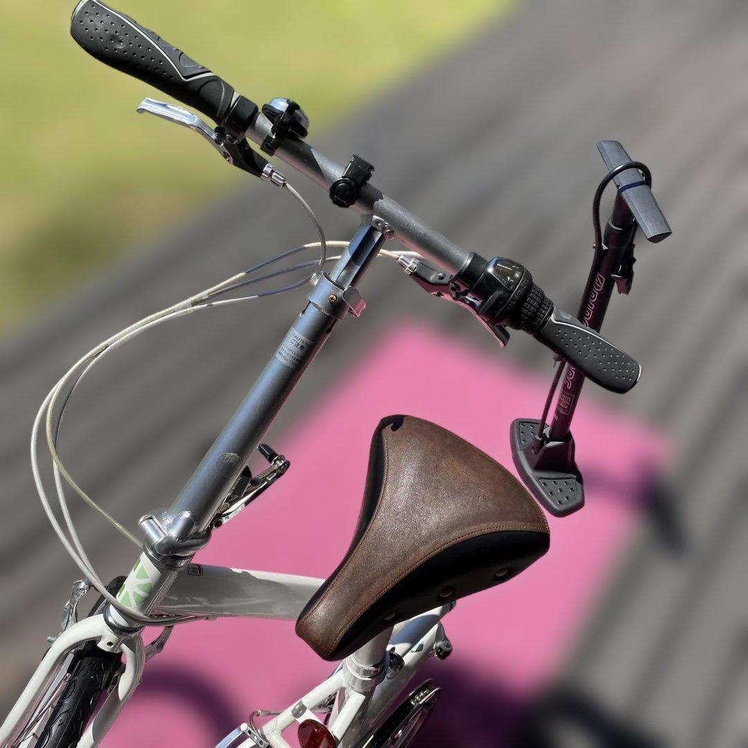 DAHONホワイト折りたたみ自転車20inch ブリヂストン空気入れ付き［美品］