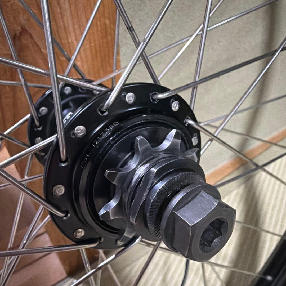 BSD Revolution hub RHD＋α