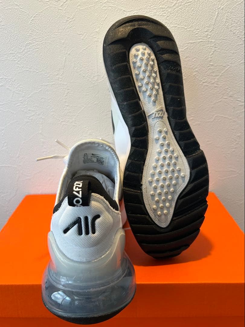 シューズ(男性用) NIKE AIR MAX 270G