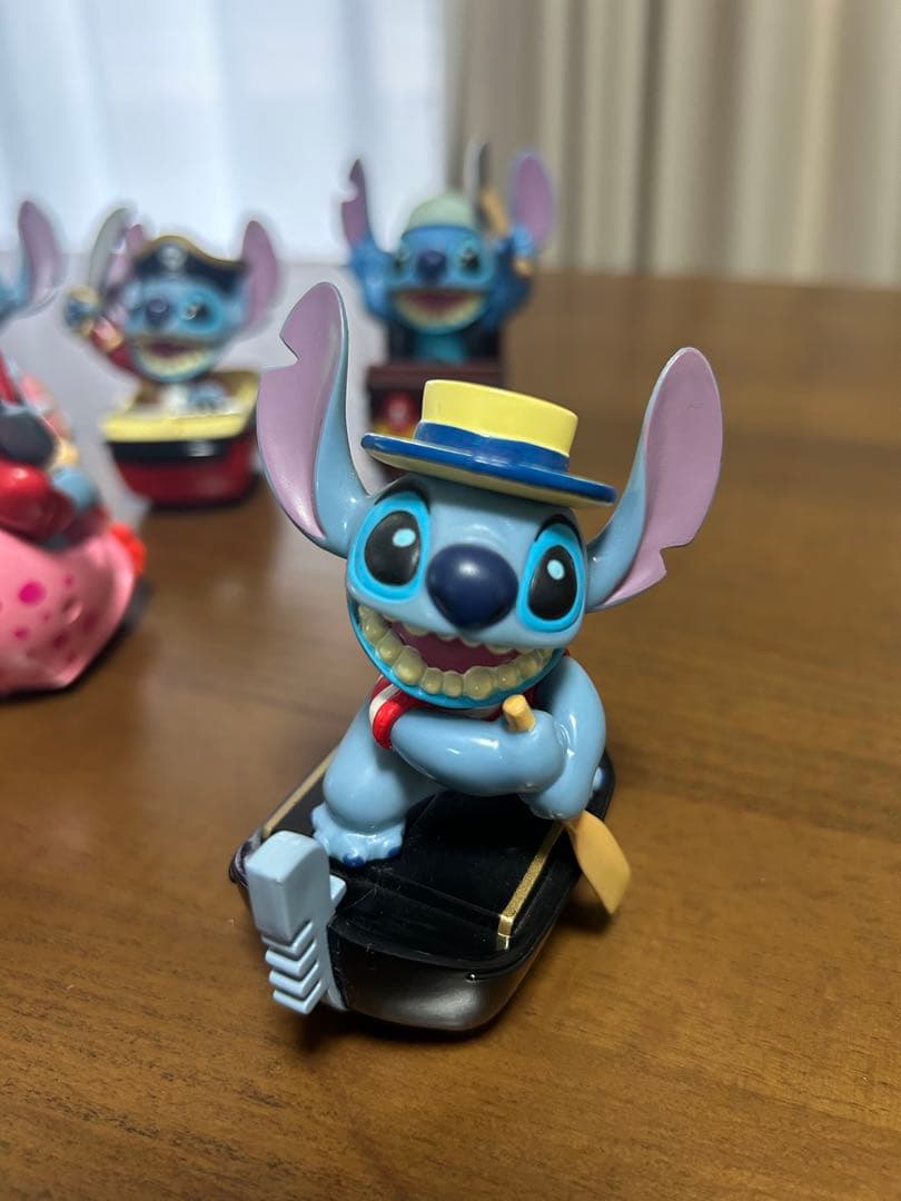 スティッチ　プルバックカー　ディズニーリゾート