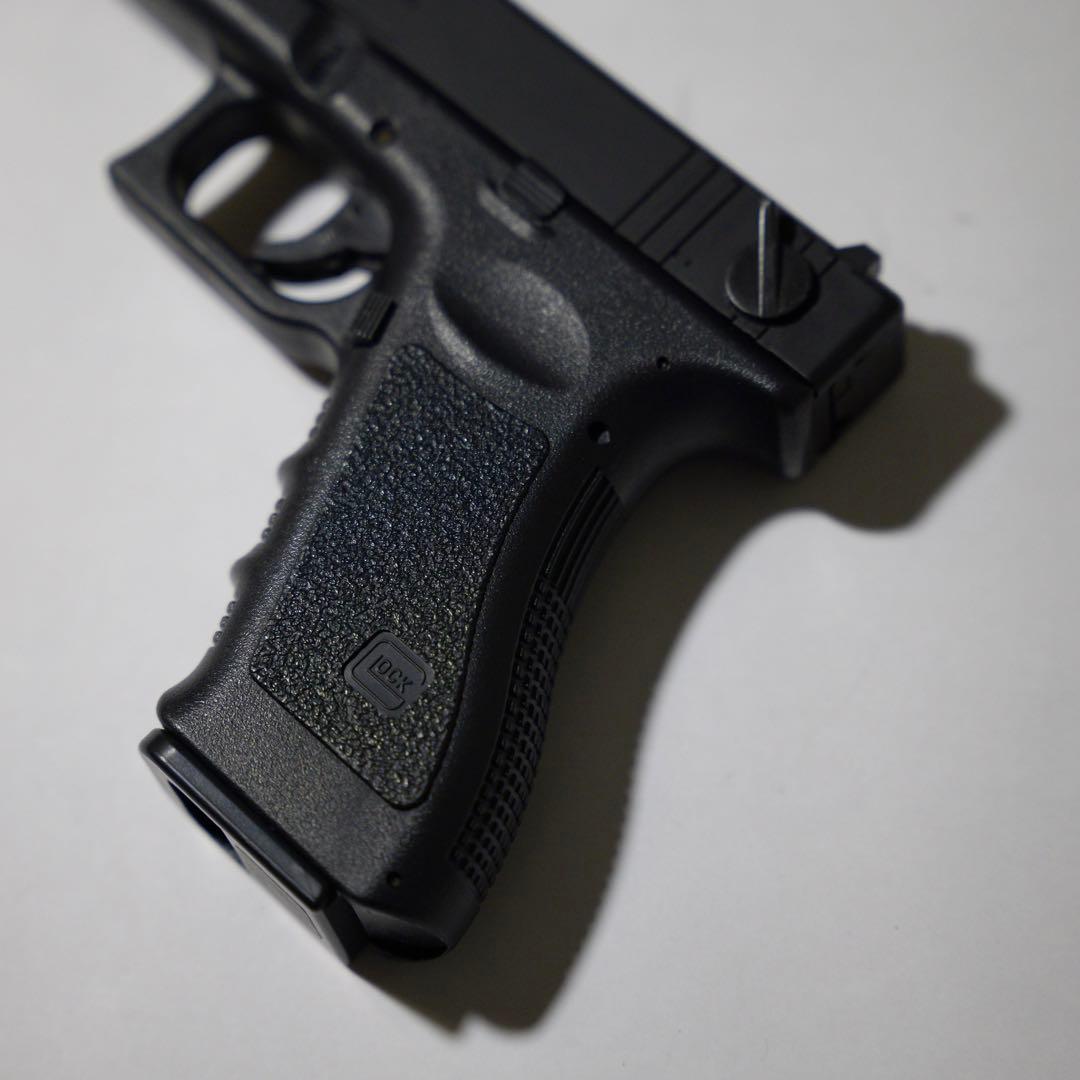 トイガン GLOCK 18C + long magazine