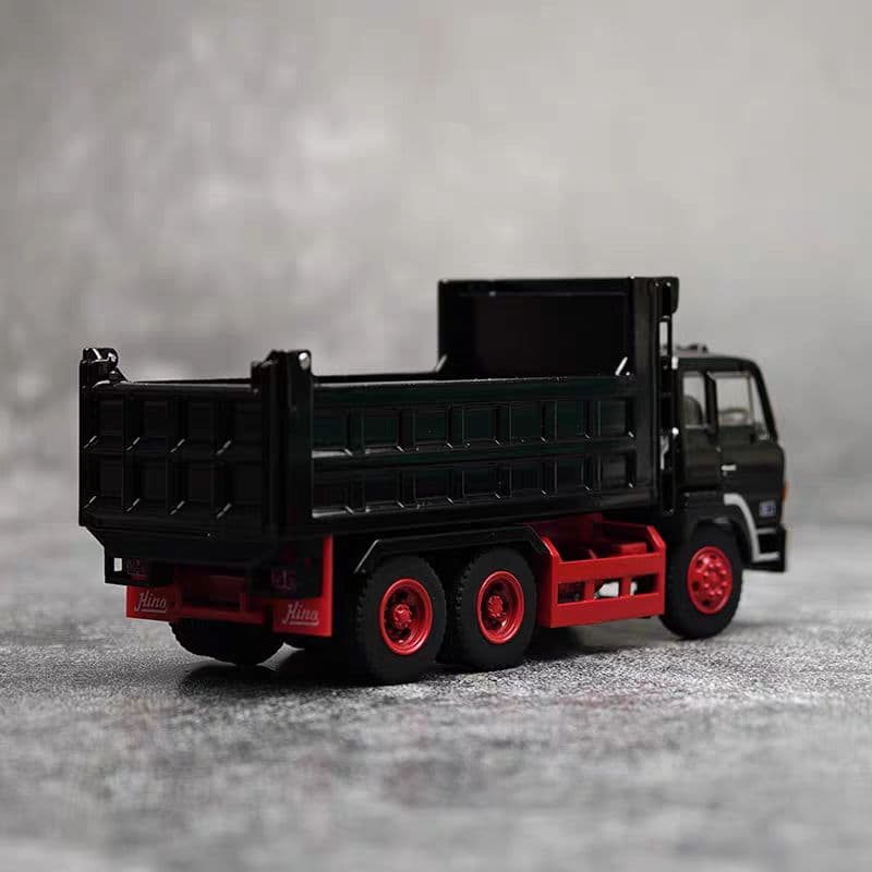 DBGT 1/64 日野 スーパードルフィン ダンプ トラック 黒